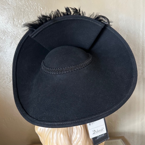 AMAZING NWT DESIGNER 1970s\' BLACK FELT WIDE BRIM HAT + FEATHERS, SEQUINS & BEADS main image 10